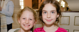 Shabbat Girls w Birthday Cards